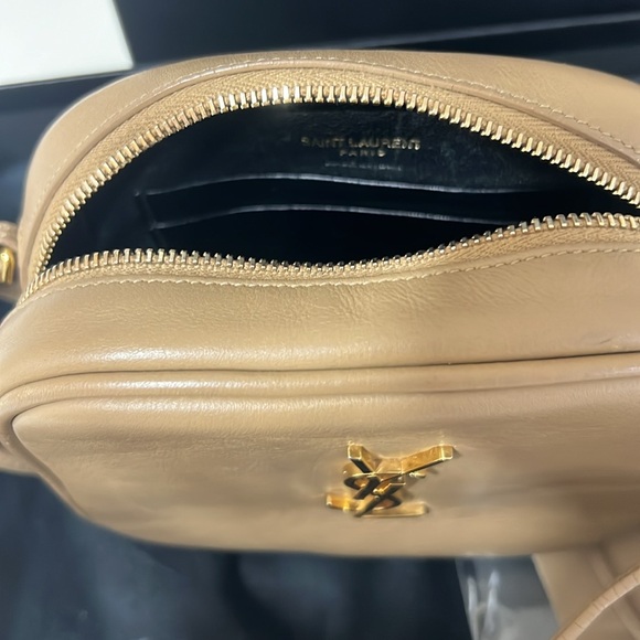 Saint Laurent Nappa Monogram Blogger Bag Deep Beige - Picture 4 of 4